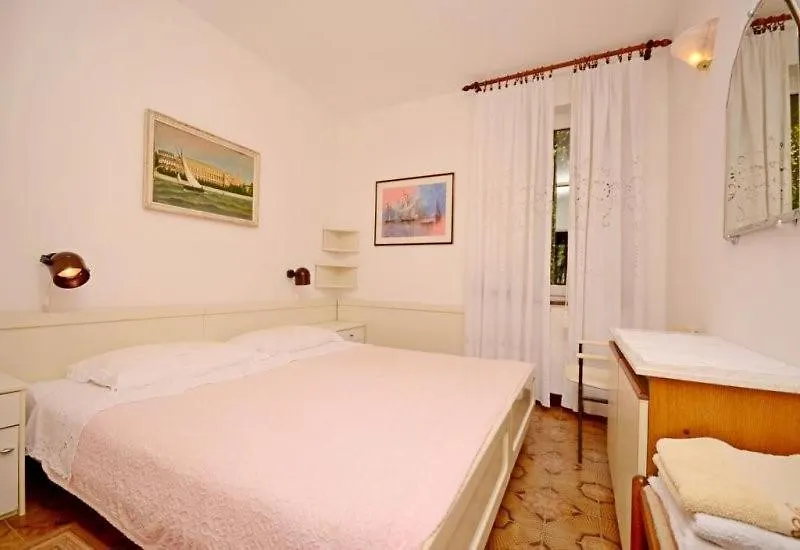 Apartments Aurora Porec