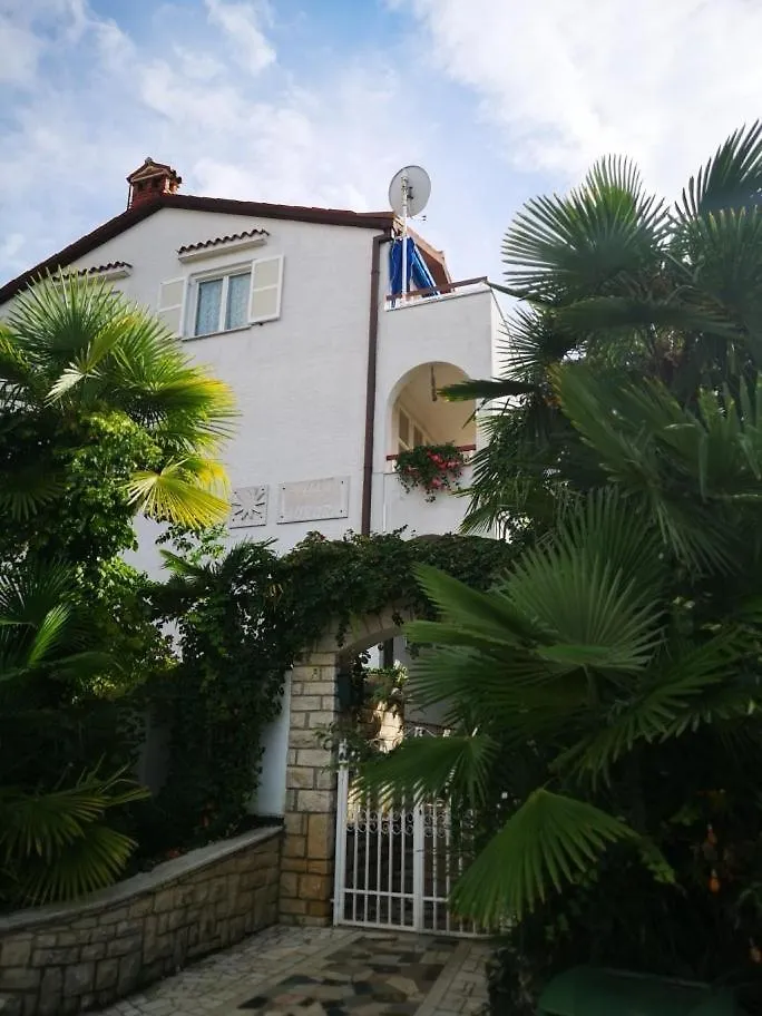 Apartments Aurora Porec 0*,
