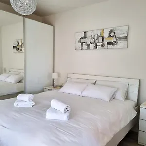 Juli No 2 Porec