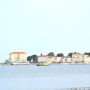  Apartment Melody